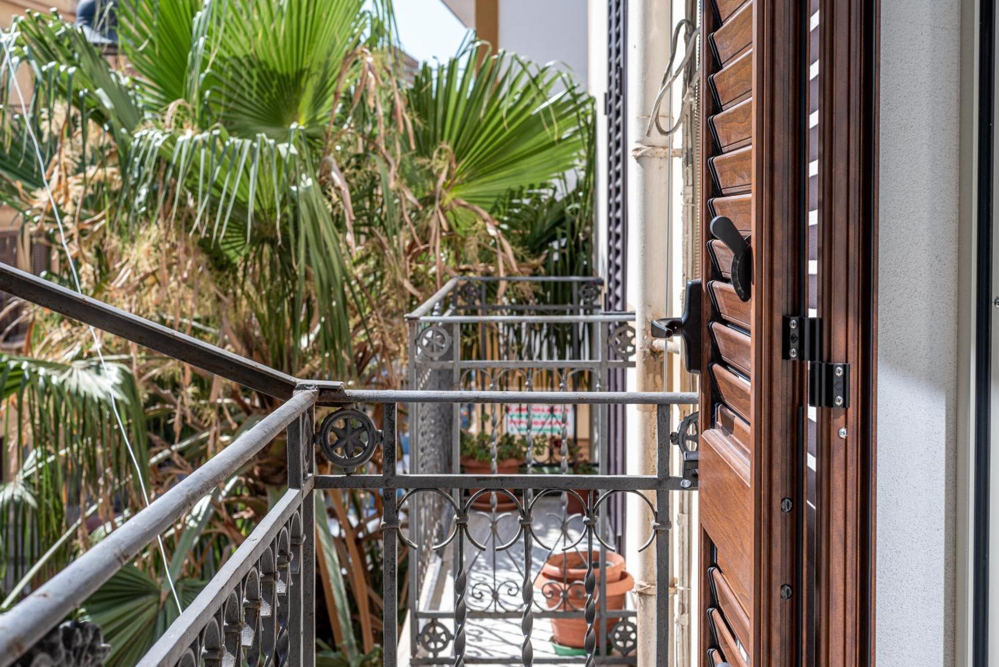 I Mori-Holiday Apartment Παλέρμο Εξωτερικό φωτογραφία